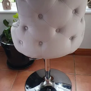 Grey chair - Image 3