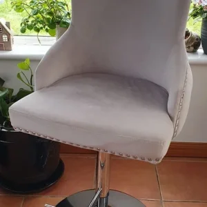 Grey chair