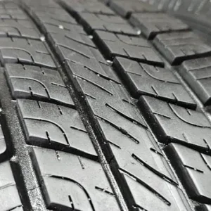 235 65 R 17 104V Goodyear Wrangler HP All Weather Tyres - Image 4