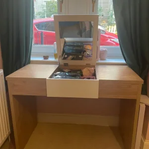 Dressing table - Image 2