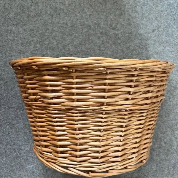 Small bicycle basket