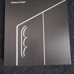 Samsung Galaxy Z Fold 7 512GB AI Phone - Black - Image 4