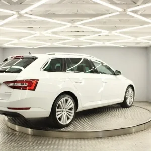 2015 Skoda Superb TDI SE L Estate 2.0 Diesel Automatic - Image 6