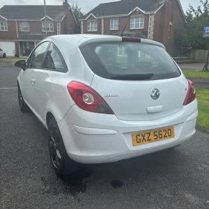 Vauxhall Corsa 1.2L 2014 3-door hatchback - Image 3
