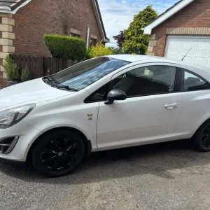 Vauxhall Corsa 1.2L 2014 3-door hatchback - Image 6