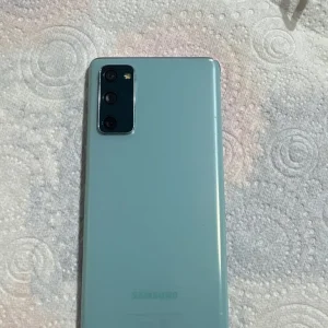 Samsung S20 FE - Image 2