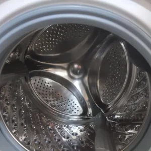 White 10kg Hisense Steam Inverter Washer Dryer - Image 3