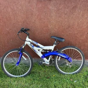 3 kids bikes - Image 5