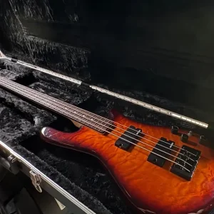 Spector Legend 4 with SSD pickups and hard case