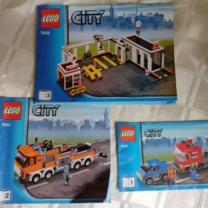 Lego 7642 City Garage - Image 2