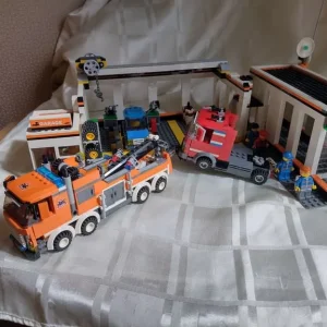 Lego 7642 City Garage - Image 3