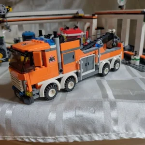 Lego 7642 City Garage - Image 4