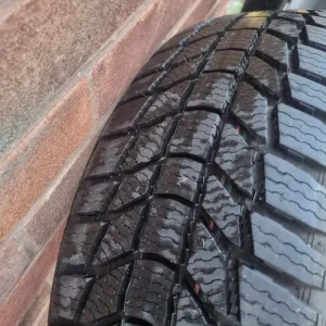 Winter Tyres x4, 215/55/18 Almost Full Tread - Image 4