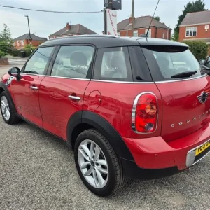 2014 MINI Countryman Cooper All4 Hatchback - Image 4