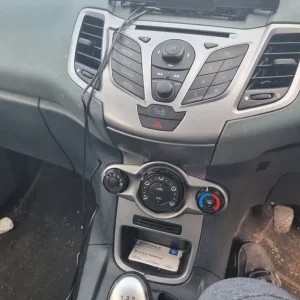 Ford Fiesta Hatchback 2010 Manual 1.25L 3-door - Image 4