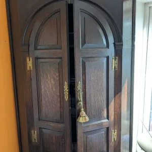 Georgian Corner Cabinet