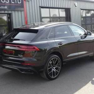 2022 Audi Q8 3.0 TDI V6 50 Black Edition Estate - Image 8