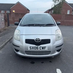 2006 Toyota Yaris hatchback manual 5-door - Image 2