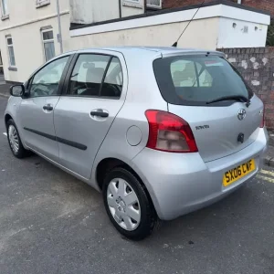 2006 Toyota Yaris hatchback manual 5-door - Image 5