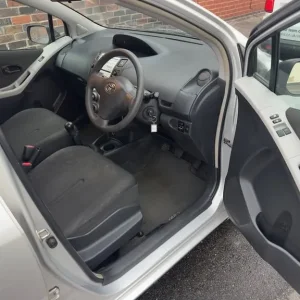 2006 Toyota Yaris hatchback manual 5-door - Image 8