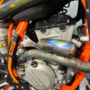 2022 KTM SXF 350 with Akrapovic, new graphics, 65hrs run - Image 6