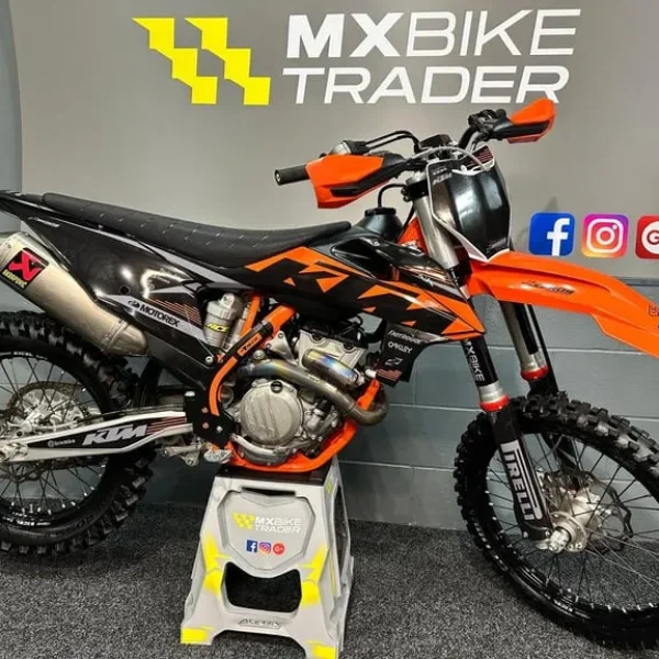 2022 KTM SXF 350 with Akrapovic, new graphics, 65hrs run