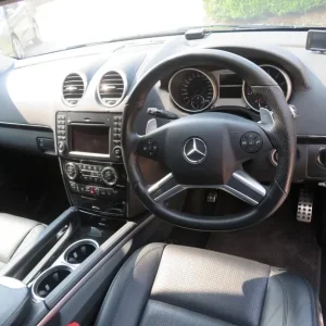 Mercedes ML 63 AMG W164 2010 – 34K Miles, Japan Owner, Obsidian Black - Image 2