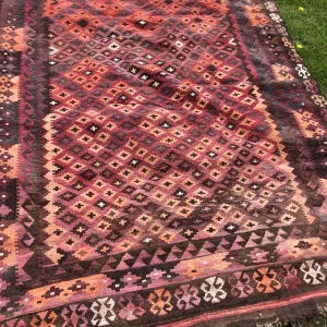Traditional Kilim Vintage Rug - Image 2
