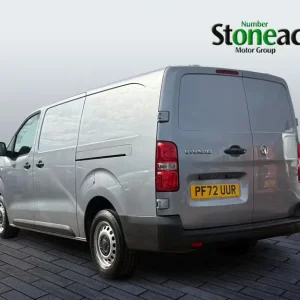 2022 Vauxhall Vivaro 1.5 Turbo D 2900 Dynamic Panel Van - Image 5