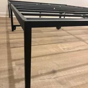 King size metal bed frame - Image 5