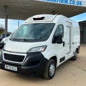2020 Peugeot Boxer 2.2 BlueHDi 335 Professional Panel Van - Image 6