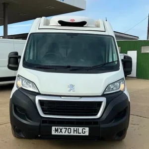2020 Peugeot Boxer 2.2 BlueHDi 335 Professional Panel Van - Image 8