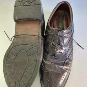 Pair of black leather retro formal dress shoes, size 12 - Image 3