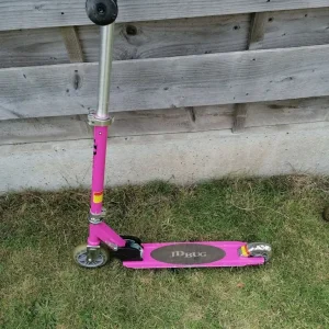 JD Bug Jr childrens scooters - pink and red - Image 5