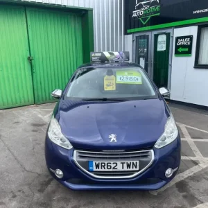 2013 Peugeot 208 1.6 e-HDi Allure 3dr Diesel - Image 2