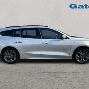 2023 Ford Focus Estate ST-Line 1.0 MHEV 155PS Estate Petrol Manual - Image 8