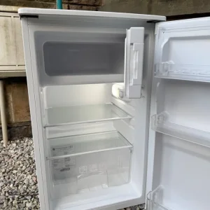 Hoover 105L Undercounter Fridge Freezer - Image 4