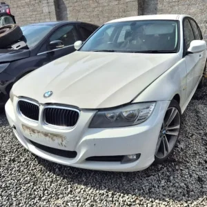 E90 2011 BMW 320d Breaking Parts and Spares