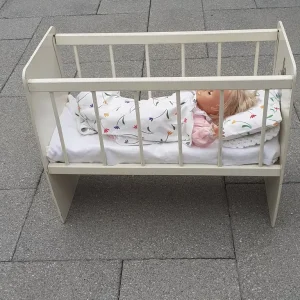 Doll's cot - Image 3