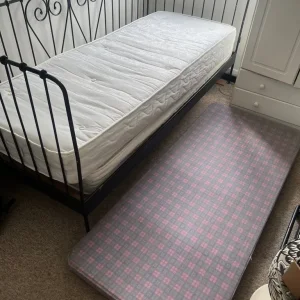 Metal frame trundle bed - Image 5
