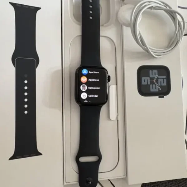 Apple SE Watch (2nd gen)