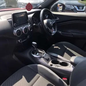 2023 Nissan Juke 1.0 DiG-T 5-door hatchback - Image 2