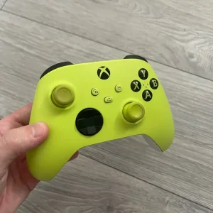 Xbox Series S/X Wireless Controller Electric Volt - Image 2