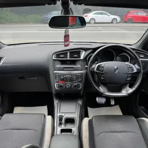 2014 Citroen DS4 1.6 e-HDi Airdream DStyle 5-door hatchback - Image 8