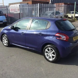 2014 Peugeot 208 1.2 VTi Active 5-door hatchback - Image 4