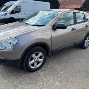2008 Nissan Qashqai 1.5 dCi Visia 5-door hatchback - Image 2