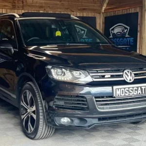 2013 Volkswagen Touareg 3.0 TDI V6 R-Line 4WD - Image 5