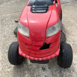 Mountfield ride on mower - Image 4