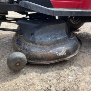 Mountfield ride on mower - Image 7
