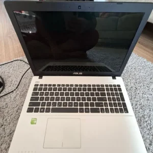 Asus Laptop - Image 2